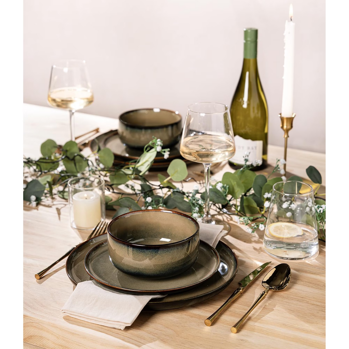 TheTerra Ceramic Dinnerware Sets for 4, 12 Pieces Handmade Reactive Glaze Plates and Bowls Set, Scratch Resistant Dish Set, Oven & Microwave & Dishwasher Safe, Coca Mocha