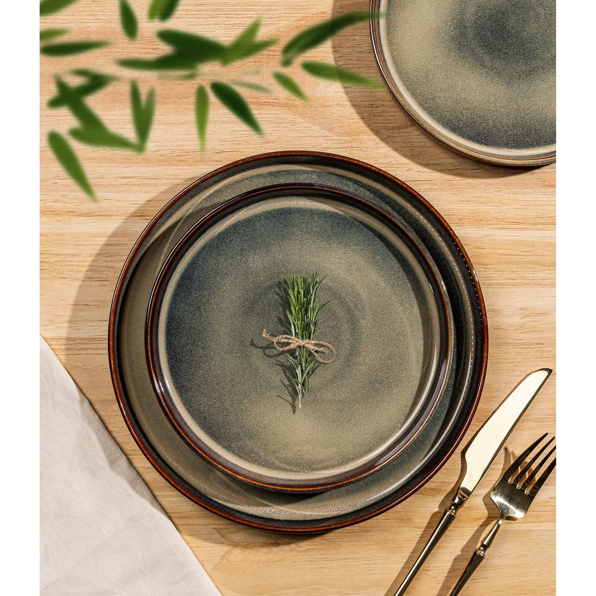 TheTerra Ceramic Dinnerware Sets for 4, 12 Pieces Porcelain Lightweight Speckled Plates and Bowls Sets, Scratch Resistant Dish Set, Oven & Microwave & Dishwasher Safe, Coca Mocha