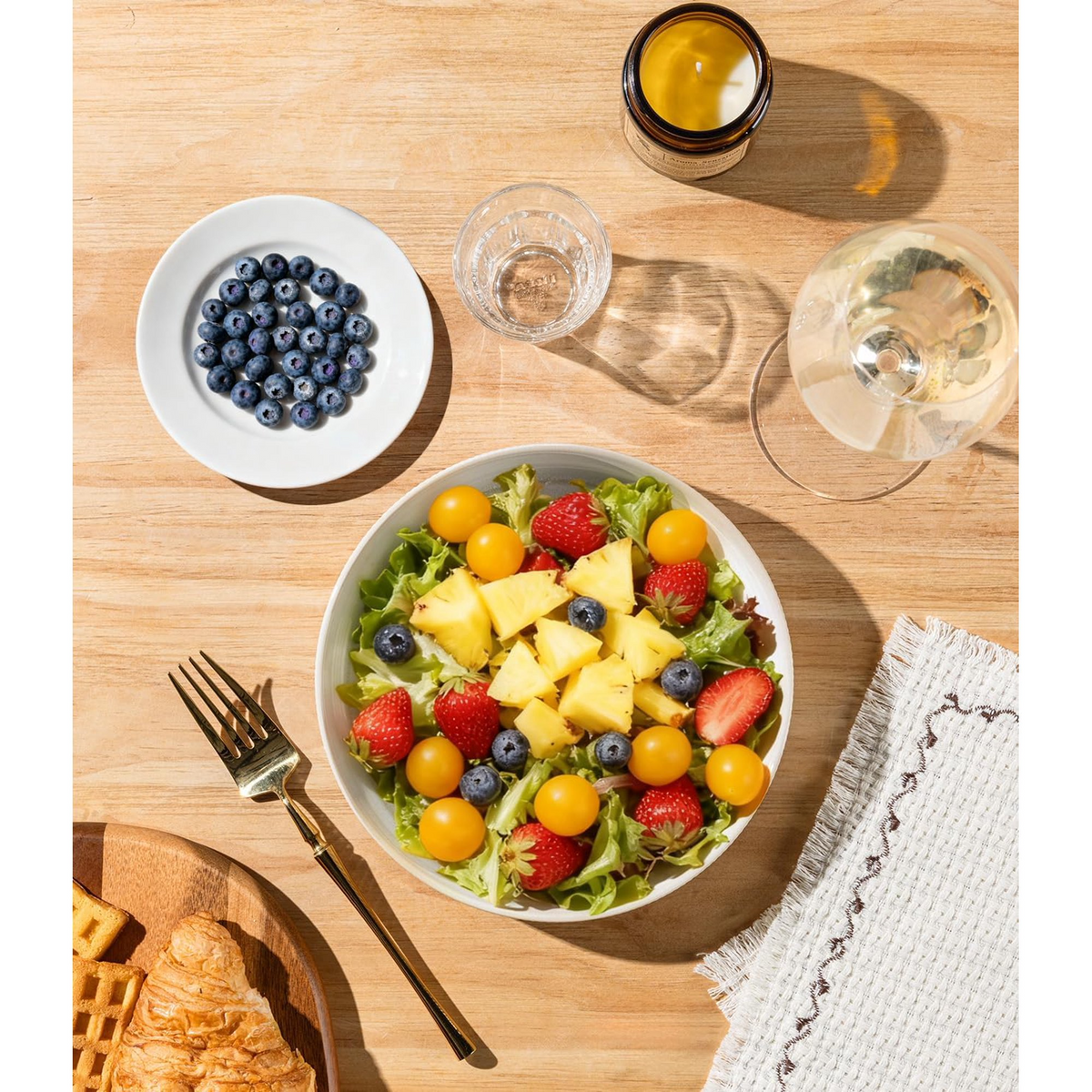 Theterra 7.5'' Ceramic Pasta Bowls, Salad Bowls Set of 4, Stoneware Serving Bowls for Fruits, Noodle, Dinner, House-warming Wedding Present, Reactive White