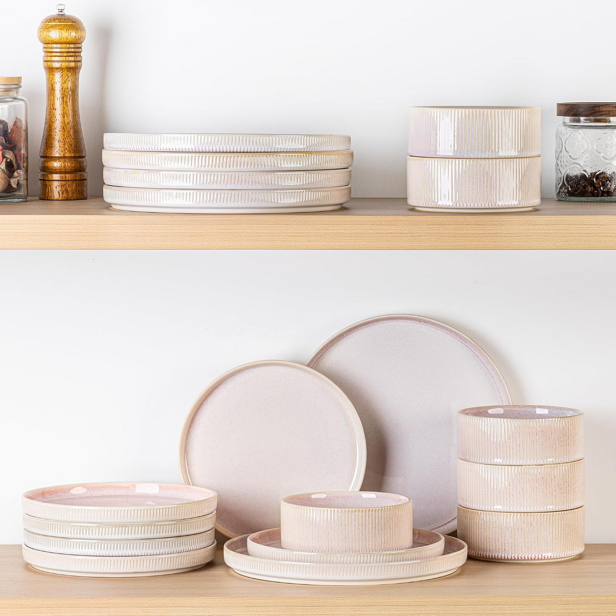 TheTerra Ceramic Dinnerware Sets for 4, 12 Pieces Porcelain Lightweight Plates and Bowls Sets, Scratch Resistant Dish Set, Oven &amp; Microwave &amp; Dishwasher Safe, Primrose Pink