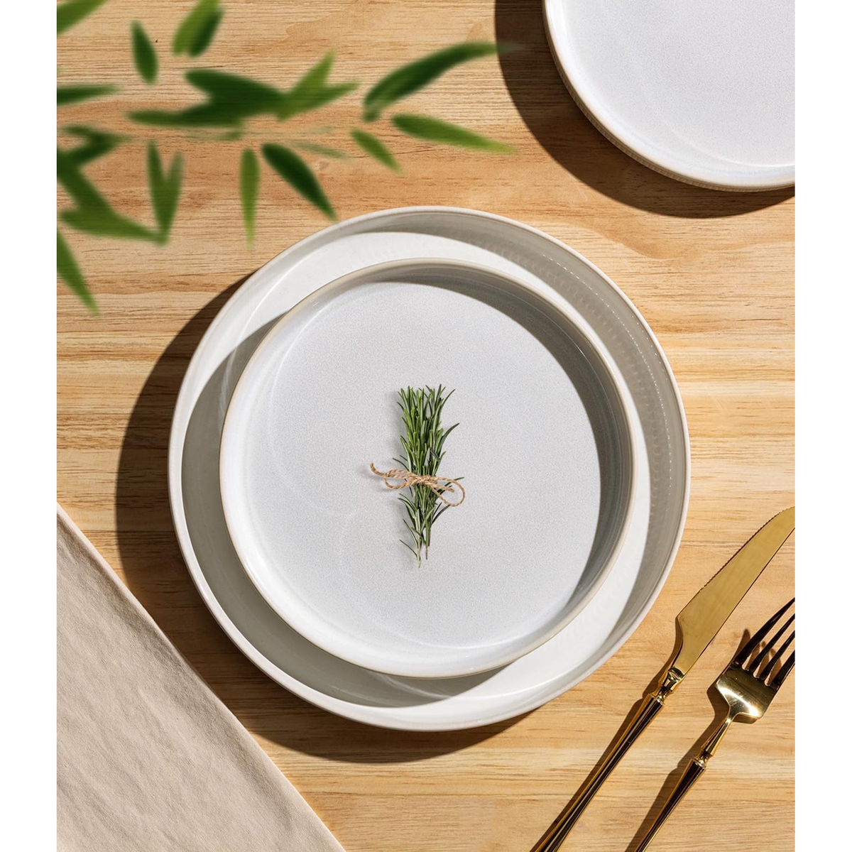 TheTerra Ceramic Dinnerware Sets for 4, 12 Pieces Porcelain Lightweight Plates and Bowls Sets, Scratch Resistant Dish Set, Oven & Microwave & Dishwasher Safe-Reactive White