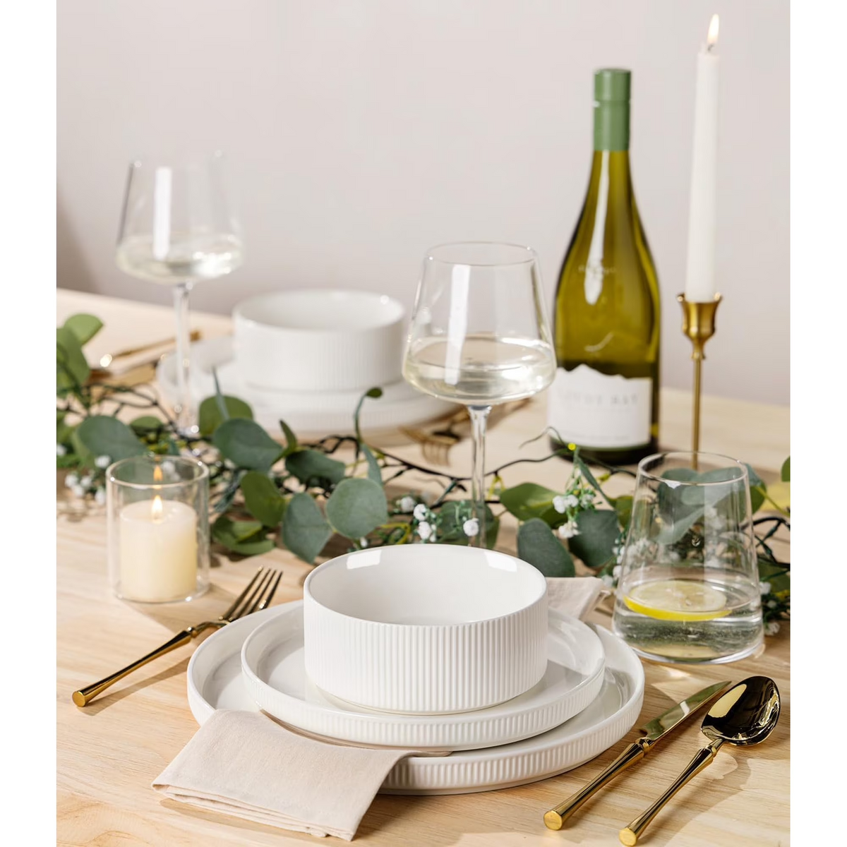 TheTerra Ceramic Dinnerware Sets for 4, 12 Pieces Porcelain Lightweight Plates and Bowls Sets, Scratch Resistant Dish Set, Oven & Microwave & Dishwasher Safe, Bright White