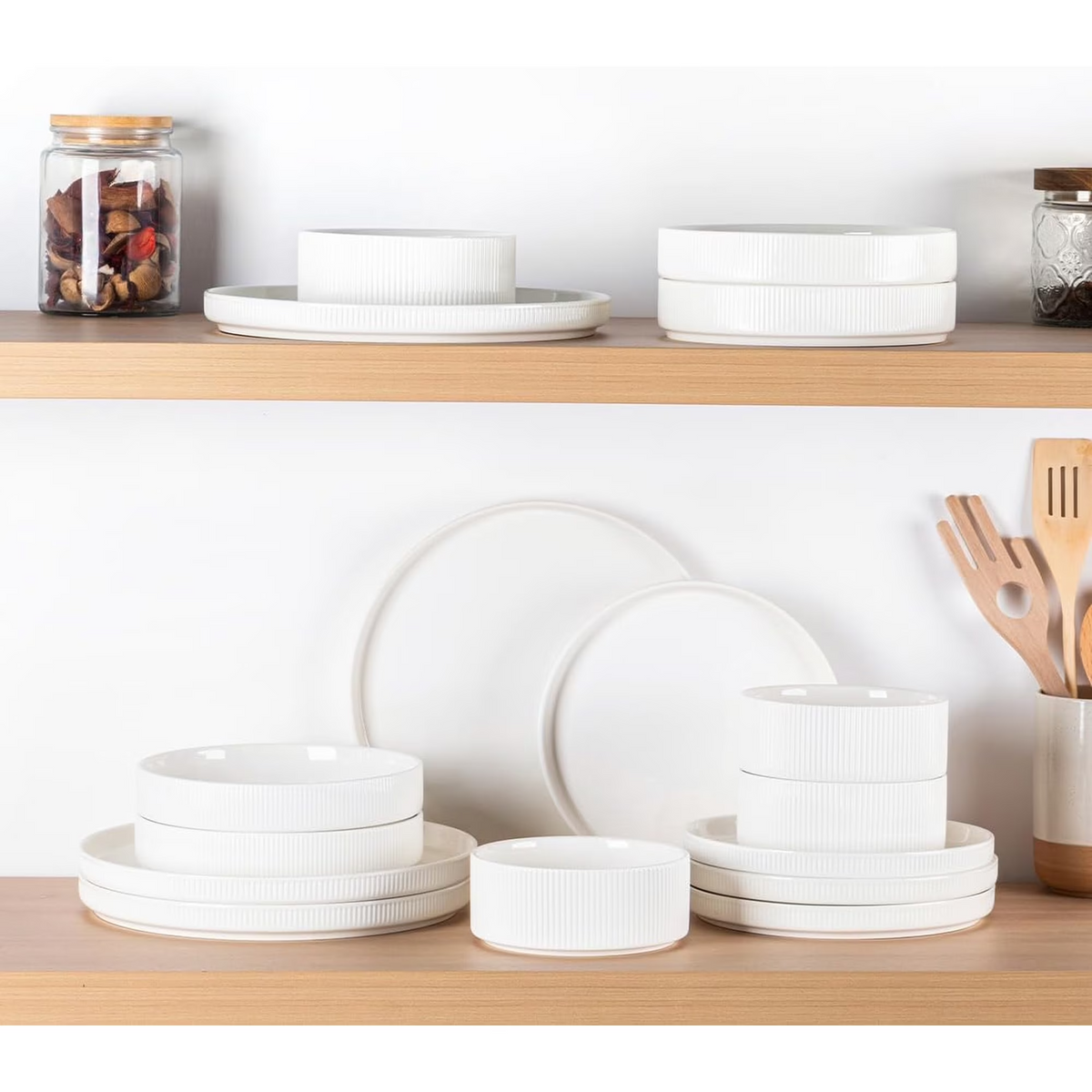 TheTerra Ceramic Dinnerware Sets for 4, 12 Pieces Porcelain Lightweight Plates and Bowls Sets, Scratch Resistant Dish Set, Oven & Microwave & Dishwasher Safe, Bright White